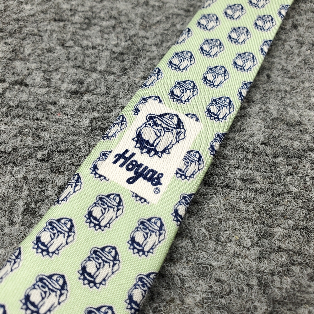 Vineyard Vines Georgetown Hoyas Silk Tie Bulldog Mascot Light Green Formal NEW - Picture 11 of 12